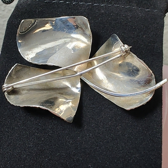 Vintage Kollmar & Jourdan 935 Silver Textured Flower Brooch Pin - Picture 8 of 13